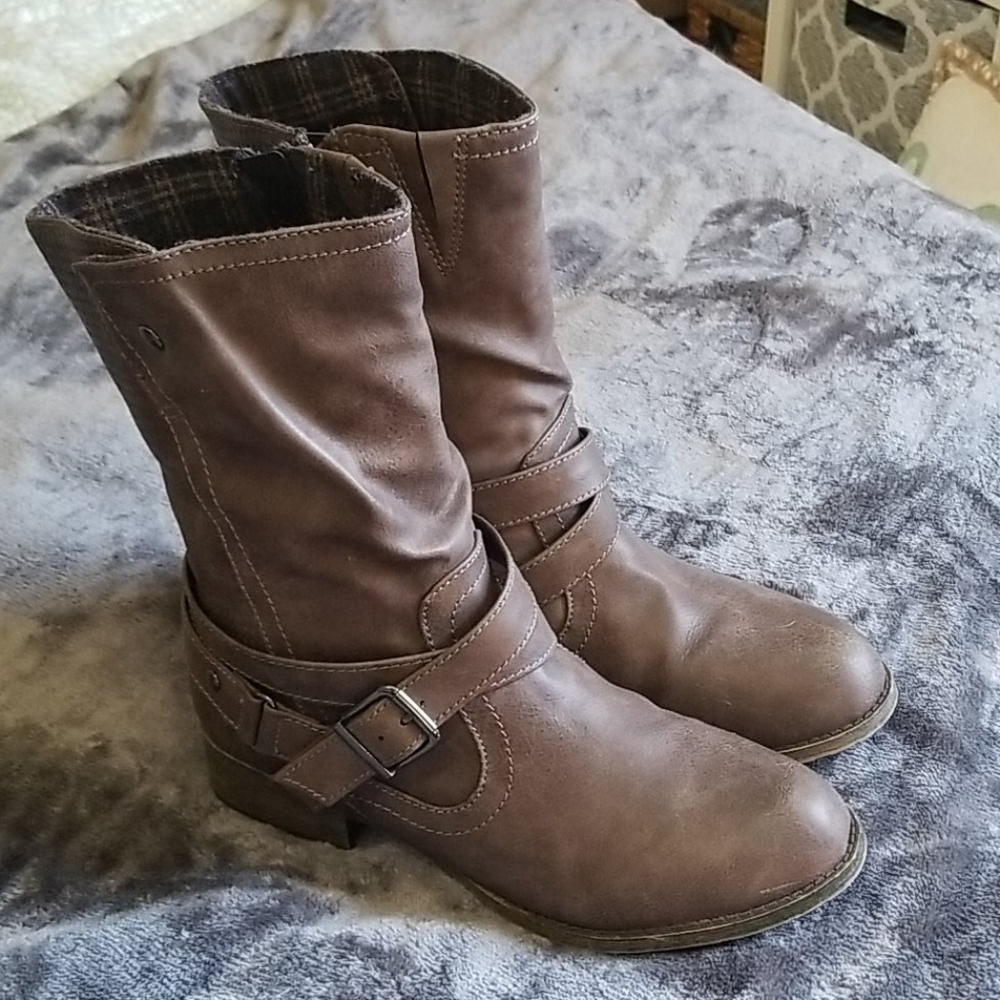 Calf boots